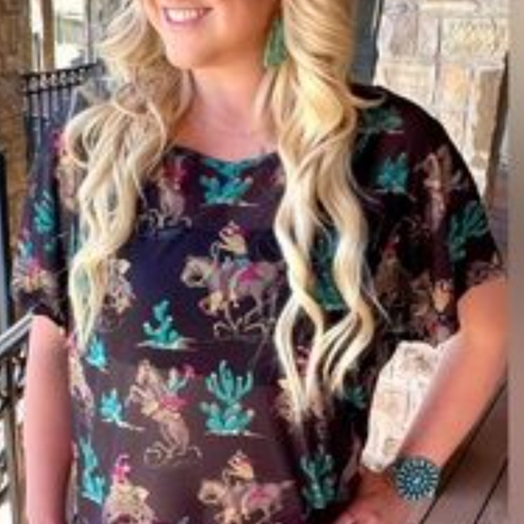 Wanted and Wild Top - Picture 2 of 5